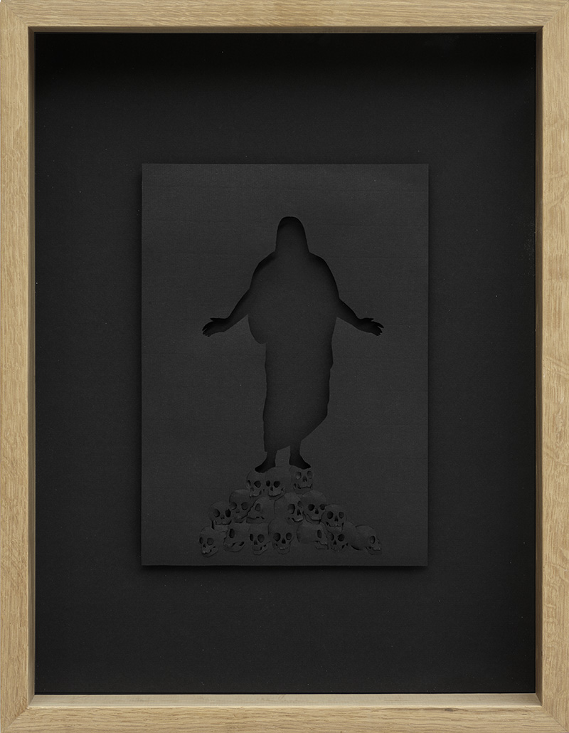 Acid free 110g black paper
53x41x7 cm
