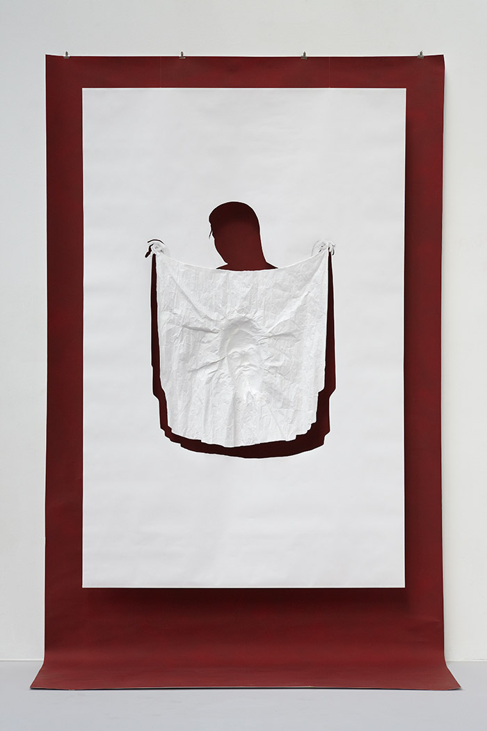 120 gsm acid-free paper,140 gsm acid free-paper and acrylic paint.
</br>
190 x 260 x 50 cm
